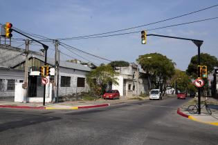 Semáforos en Camino Corrales y Juan Jacobo Rousseau