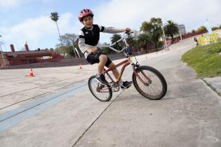 Actividades deportivas en el Velódromo de Montevideo