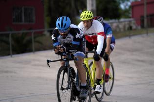 Actividades deportivas en el Velódromo de Montevideo