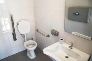 Nuevos baños públicos en Terminal del Cerro 