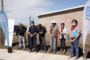 Inauguración de viviendas en el barrio Cauceglia