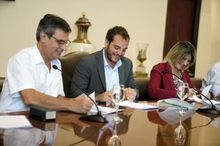 Firma de acuerdo del Plan Cuenca Casavalle Firma de acuerdo del Plan Cuenca Casavalle