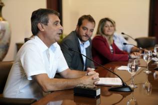 Firma de acuerdo del Plan Cuenca Casavalle Firma de acuerdo del Plan Cuenca Casavalle