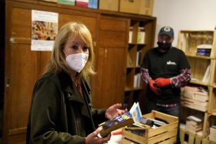 Visita a Biblioteca María Stagnero de Munar