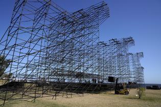 Armado de escenario de Montevideo Rock 2020