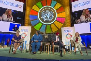 Intendenta Carolina Cosse participa en la Cumbre de los ODS de Naciones Unidas Intendenta Carolina Cosse participa en la Cumbre de los ODS de Naciones Unidas