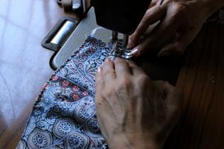 Confección de tapabocas con materiales reutilizados Confección de tapabocas con materiales reutilizados