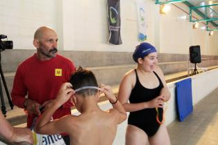 Natación para niñas y niños en Plaza de Deportes Nº11 Natación para niñas y niños en Plaza de Deportes Nº11