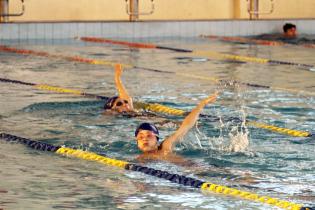 Natación para niñas y niños en Plaza de Deportes Nº11 Natación para niñas y niños en Plaza de Deportes Nº11
