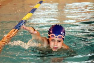 Natación para niñas y niños en Plaza de Deportes Nº11 Natación para niñas y niños en Plaza de Deportes Nº11