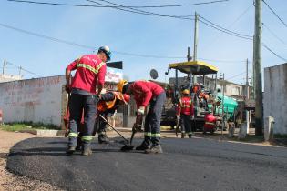 Trabajos de asfaltado en el barrio Los Sueños Trabajos de asfaltado en el barrio Los Sueños