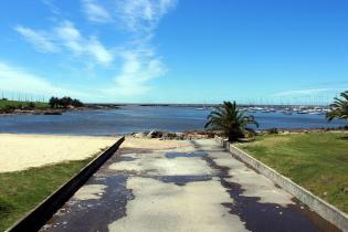 Aliviadero de la costa