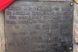 Homenaje a Salvador Allende