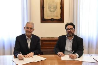 Montevideo y La Plata firman convenio de hermanamiento Montevideo y La Plata firman convenio de hermanamiento