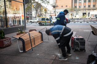 Cambios en el mobiliario urbano de Av. 18 de Julio 