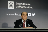 Daniel Martínez en conferencia de prensa