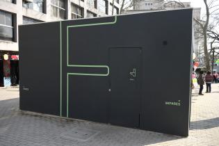 Baños públicos en paseo de compras Techitos Verdes Baños públicos en paseo de compras Techitos Verdes