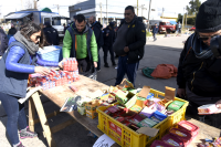 Operativo de incautación de mercadería en feria