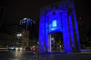 Iluminación monumentos de Montevideo