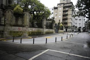 Retiro y traslado de estaciones de descanso de la Plaza Zabala