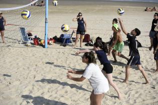 Actividades deportivas en la playa del Buceo