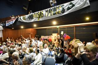 Lectura de proclama por el Día Internacional de las Personas Mayores