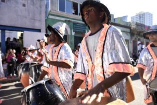 Desfile de Cuerdas de Tambores de la Movida Joven