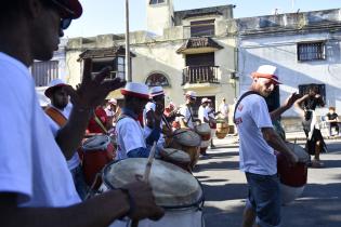 Desfile de Cuerdas de Tambores de la Movida Joven