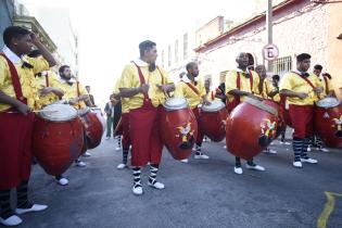 Desfile de Cuerdas de Tambores de la Movida Joven