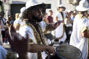 Desfile de Cuerdas de Tambores de la Movida Joven