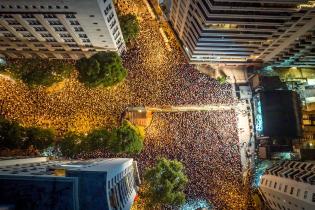 Vista aérea del escenario Libertador durante los festejos por los 300 años de Montevideo