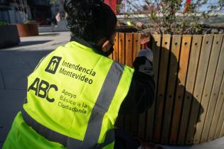  Trabajos de mantenimiento en Plaza de Deportes Nº1 en el marco del Programa ABC Oportunidad Trabajo