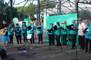 Cierre de actividades de la Secretaría de las Personas Mayores en plaza Las Pioneras 