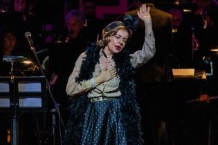 Estreno de Camille, una historia de Gardel Estreno de Camille, una historia de Gardel