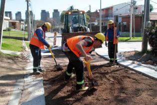 Obras viales en la calle Héctor Gerona  y Rambla Euskal Erría