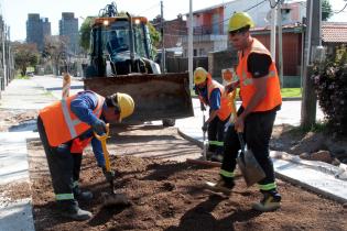 Obras viales en la calle Héctor Gerona  y Rambla Euskal Erría