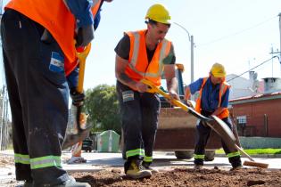 Obras viales en la calle Héctor Gerona  y Rambla Euskal Erría