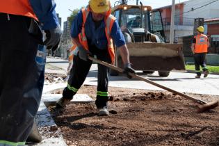 Obras viales en la calle Héctor Gerona  y Rambla Euskal Erría