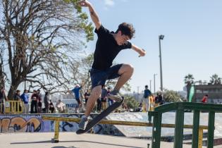 ABC+ Deporte y Cultura en el skatepark de Buceo ABC+ Deporte y Cultura en el skatepark de Buceo