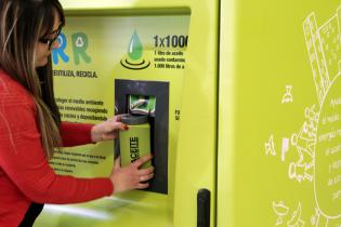 Reciclaje de aceite en el Atrio