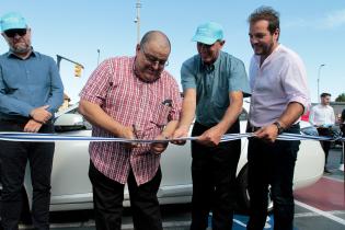 Inauguración de nuevos cargadores para autos eléctricos