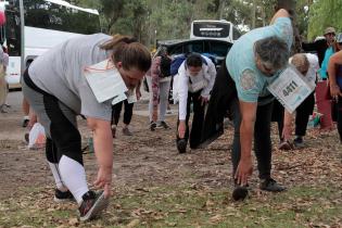 Cardiocaminata de  personas mayores en Parque Rivera