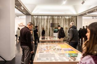 Exposición de Florencia Flanagan en el Subte inauguración en el Subte