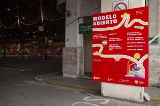 Carteleria de Modelo Abierto Carteleria de Modelo Abierto