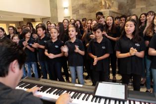 Coro de niños del Sodre en Feria Mypes