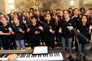 Coro de niños del Sodre en Feria Mypes