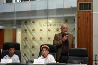 Concejo de niños y niñas visita la Junta Departamental de Montevideo Concejo de niños y niñas visita la Junta Departamental de Montevideo