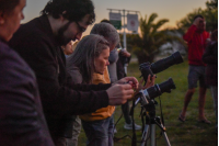 Observación nocturna del cielo en playa chica del Parque Punta Yeguas