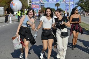 Festival «Acá Estamos» en el marco del Mes de las Mujeres Festival «Acá Estamos» en el marco del Mes de las Mujeres