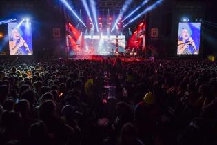 Festival «Acá Estamos» en el marco del Mes de las Mujeres Festival «Acá Estamos» en el marco del Mes de las Mujeres